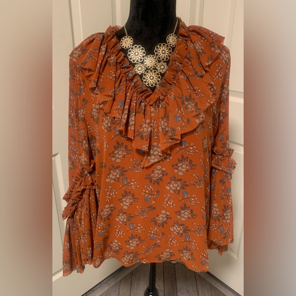 V Cristina Tops - NWT V CRISTINA Ruffle V-Neck Bohemian Blouse